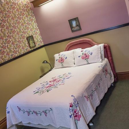The Cottage House Council Grove エクステリア 写真