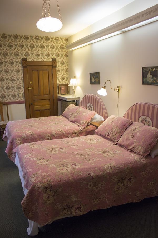 The Cottage House Council Grove エクステリア 写真
